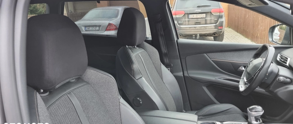 Peugeot 5008 cena 81900 przebieg: 243100, rok produkcji 2020 z Wojkowice małe 301